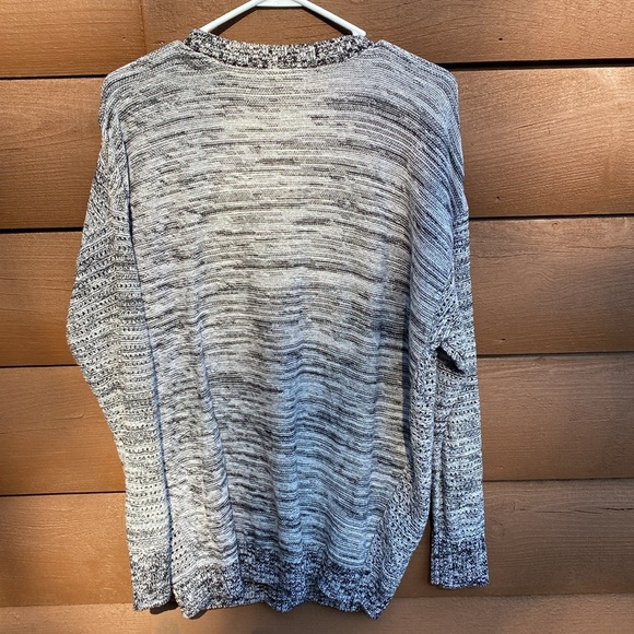 Lane Bryant Fair Isle V-Neck Sweater Gray Women's Size 18/20 - Picture 4 of 7